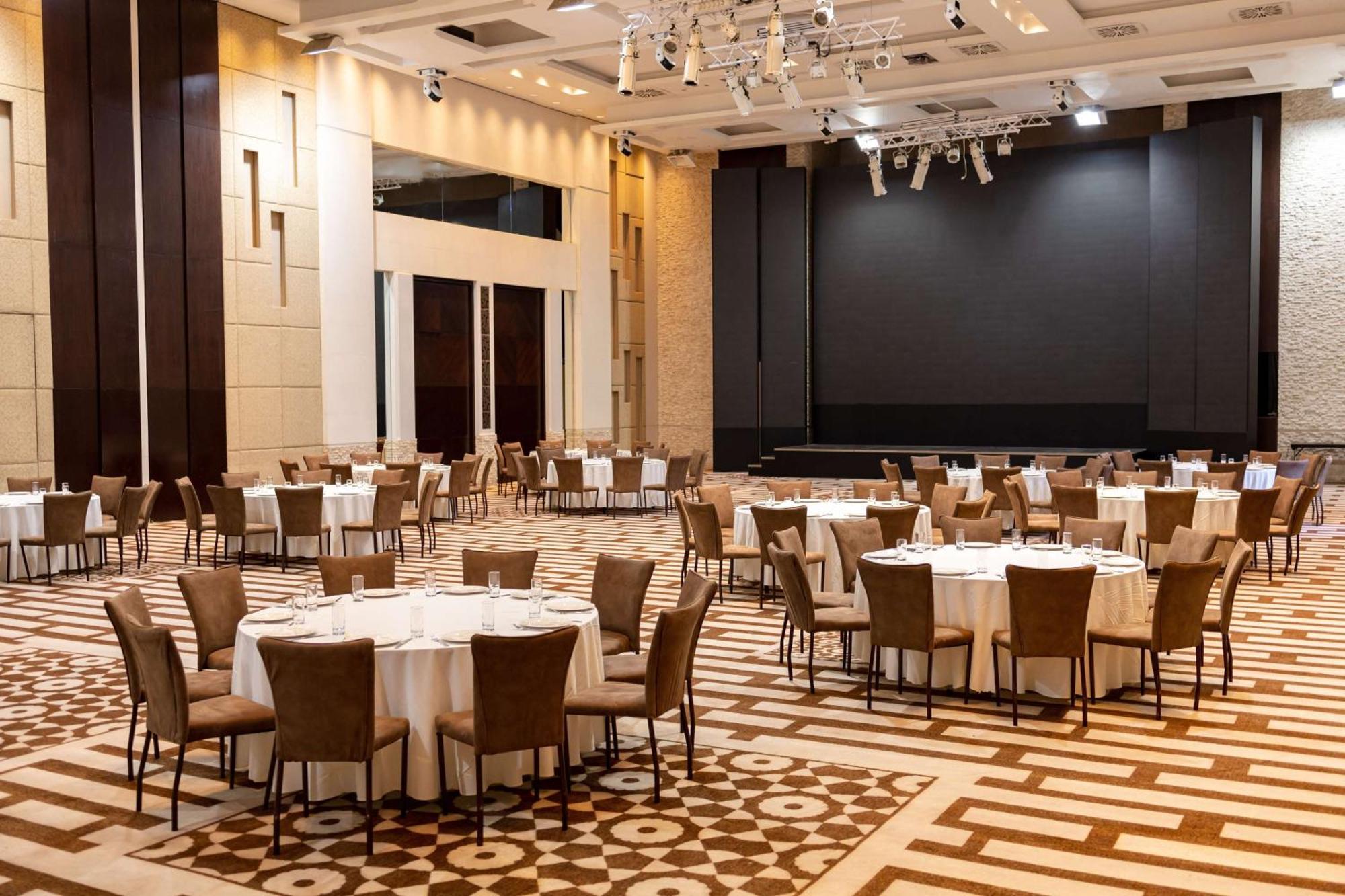 Hyatt Regency Douchanbé Extérieur photo